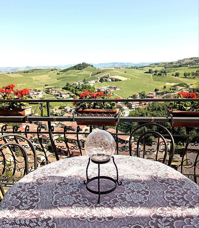 Teresa Al Belvedere Rooms&Holidayapartments Camere&Appartamenti Castellinaldo Exteriör bild