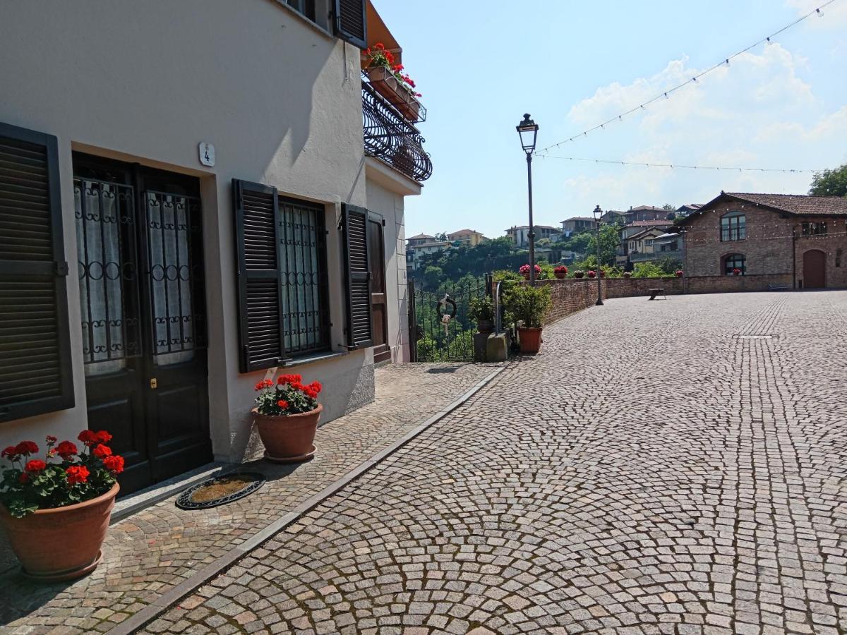 Teresa Al Belvedere Rooms&Holidayapartments Camere&Appartamenti Castellinaldo Exteriör bild