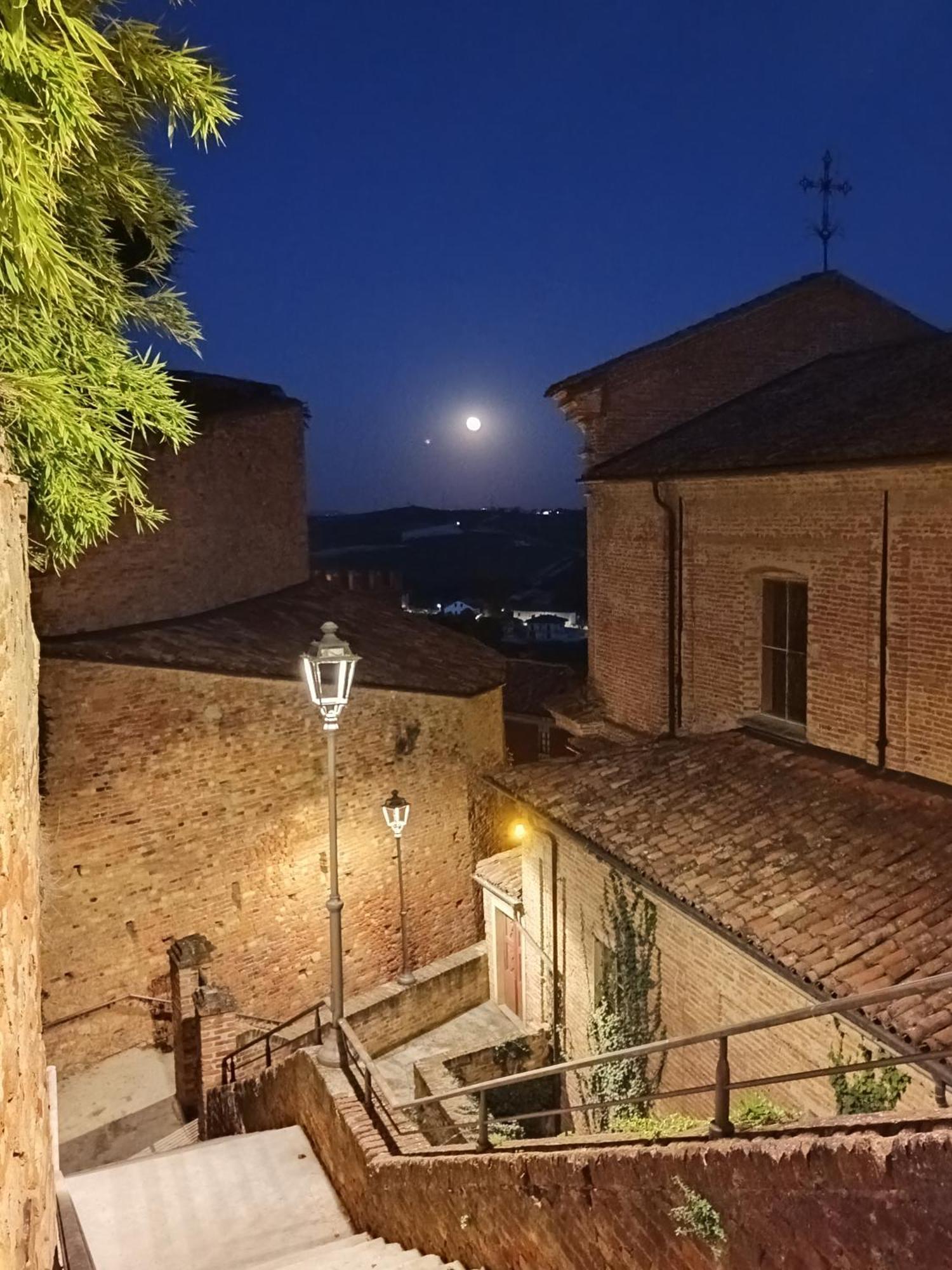 Teresa Al Belvedere Rooms&Holidayapartments Camere&Appartamenti Castellinaldo Exteriör bild