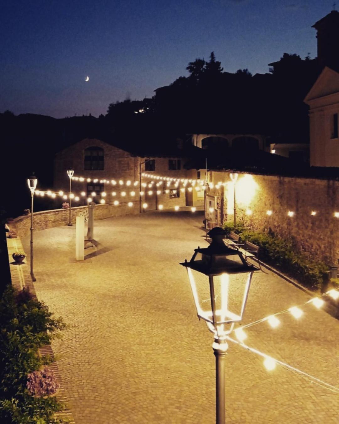 Teresa Al Belvedere Rooms&Holidayapartments Camere&Appartamenti Castellinaldo Exteriör bild